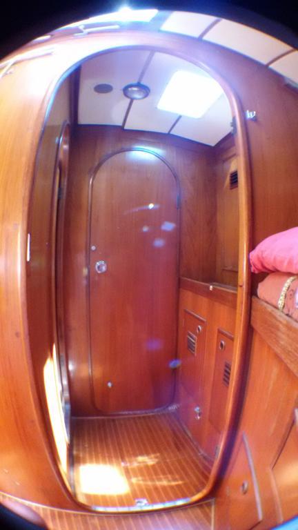 Seagull Botel Genua