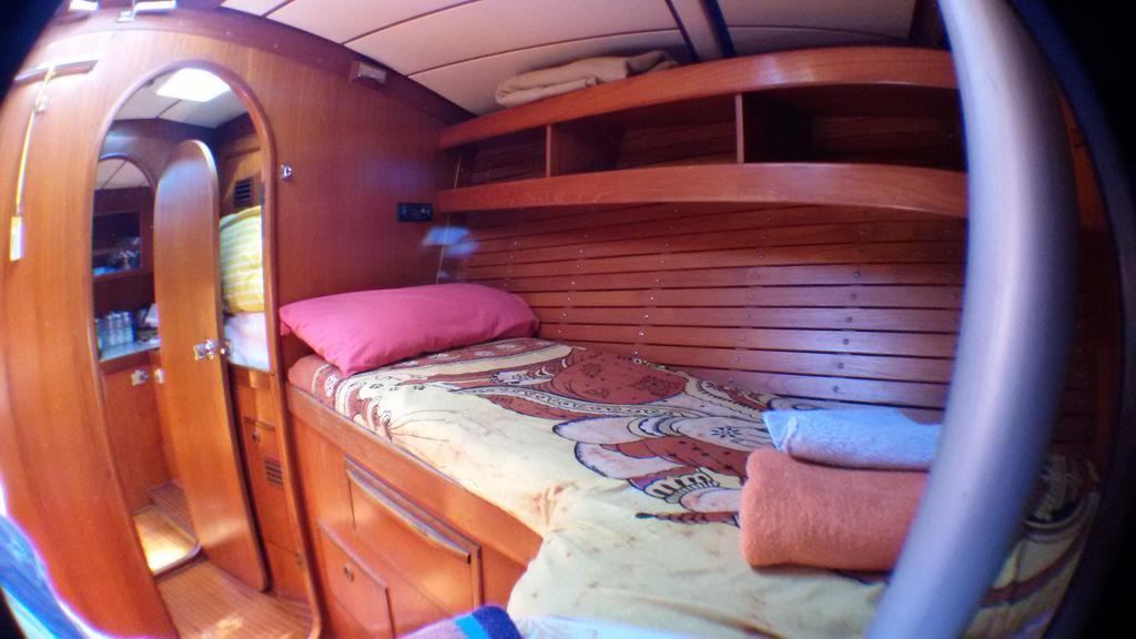 Botel Seagull *
